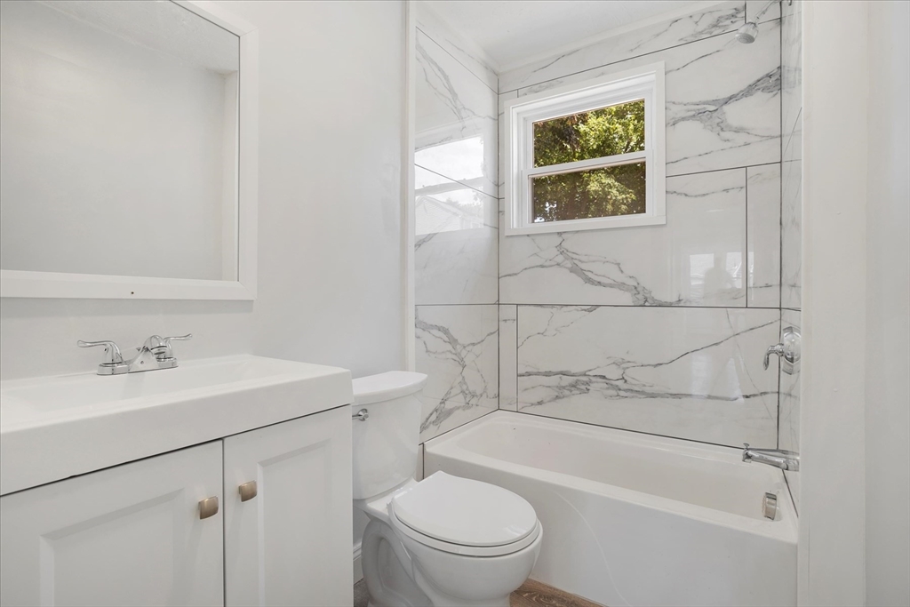 22 Queen Street Fall River, MA 02724 - Photo 17 of 32