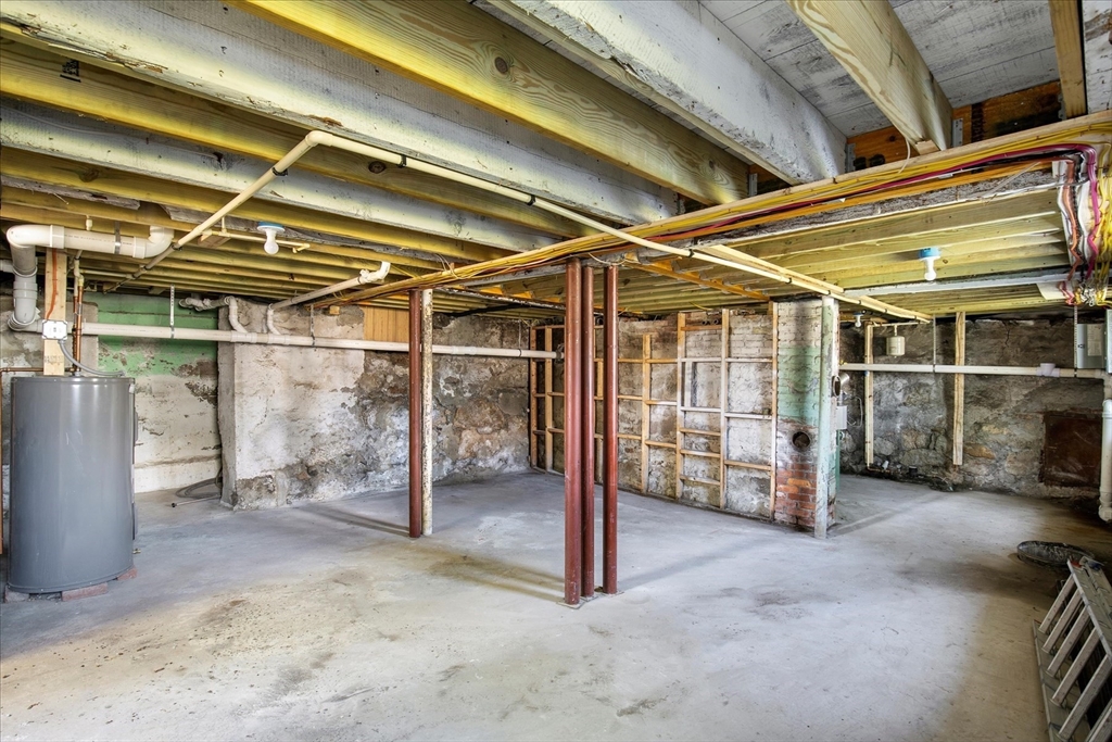 22 Queen Street Fall River, MA 02724 - Photo 25 of 32