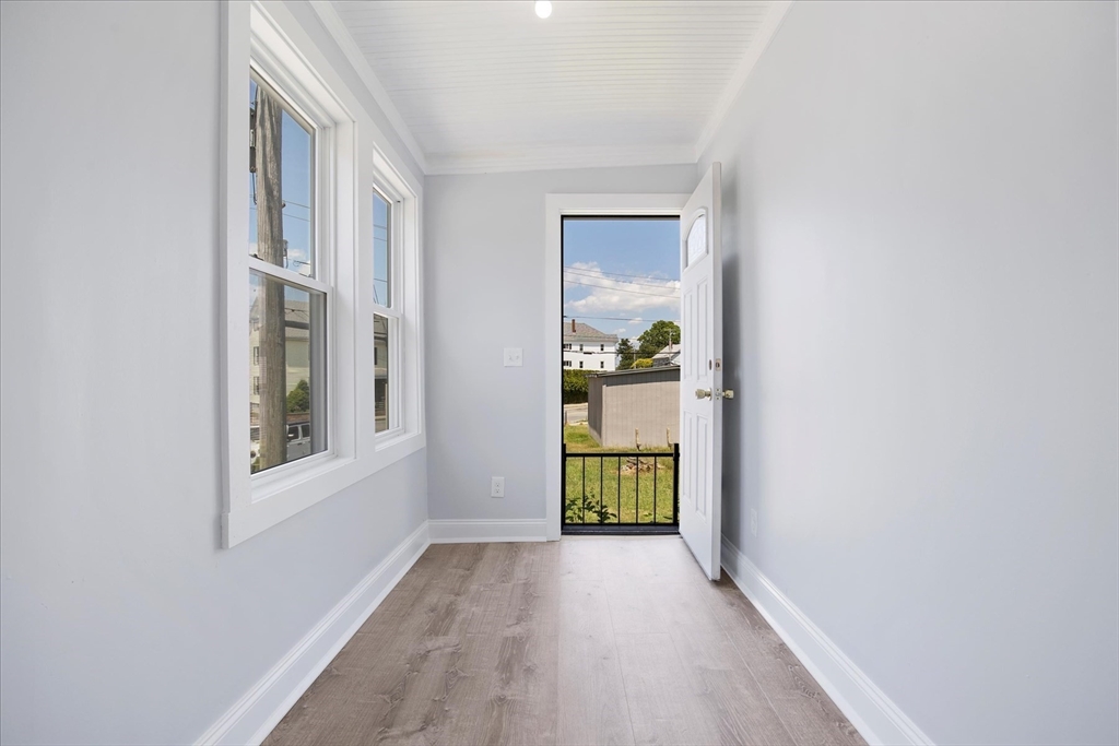 22 Queen Street Fall River, MA 02724 - Photo 6 of 32