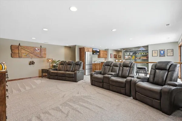 $625,000 | 265 Vista Circle, River Falls, WI 54022