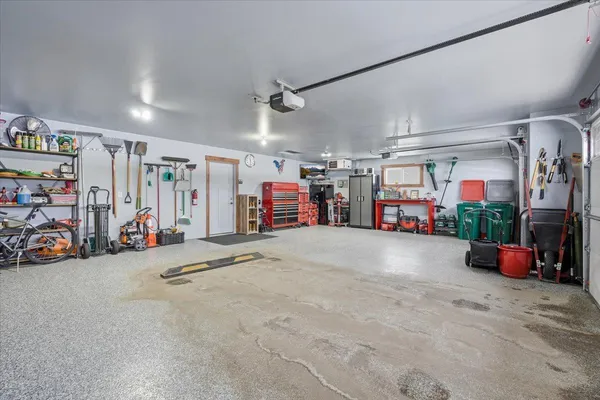 $625,000 | 265 Vista Circle, River Falls, WI 54022