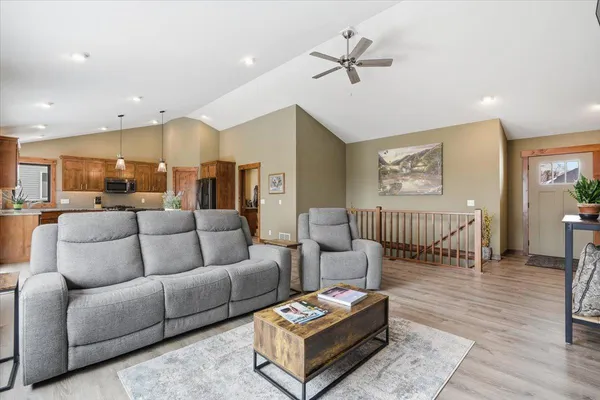 $625,000 | 265 Vista Circle, River Falls, WI 54022