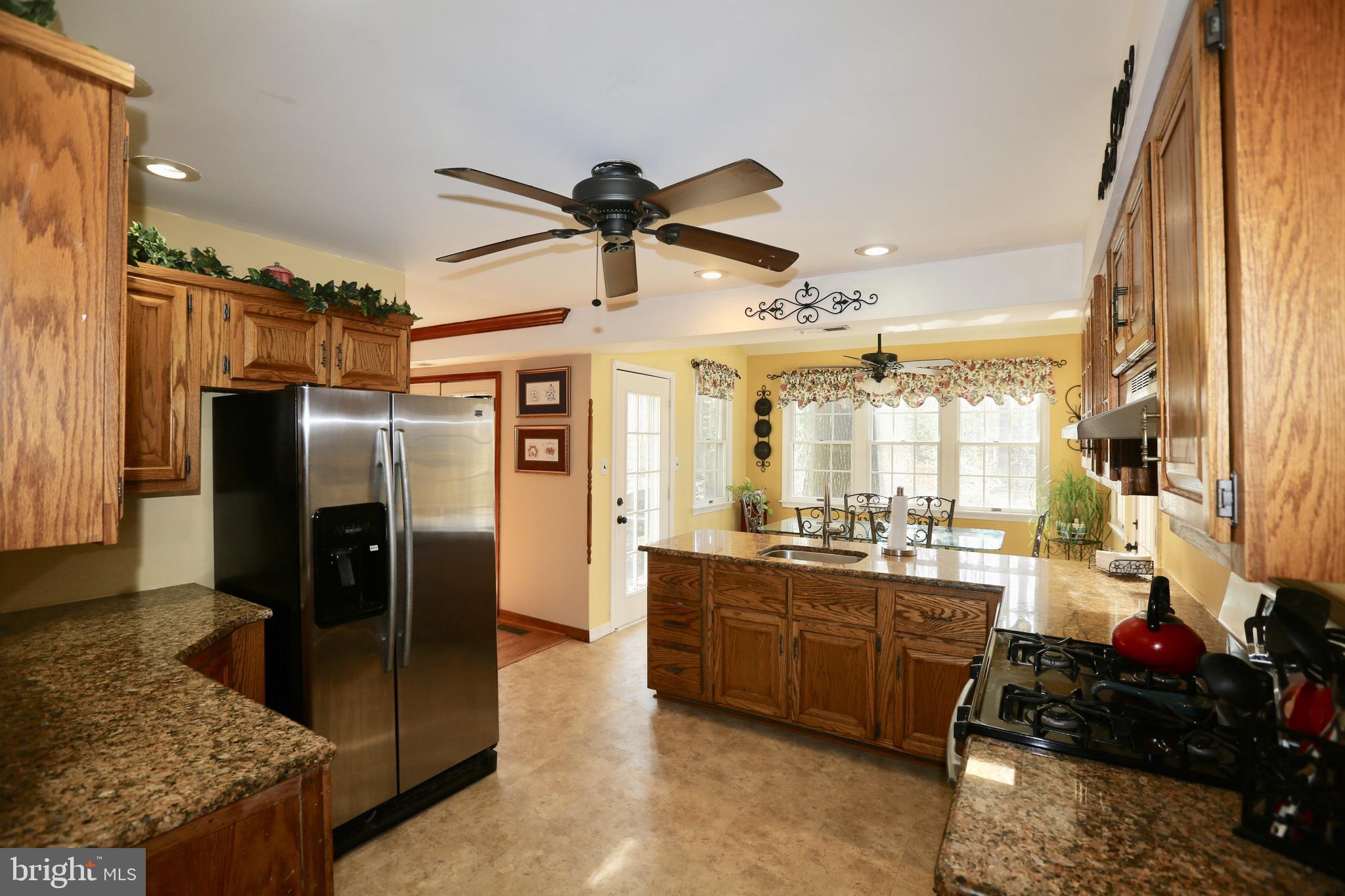 122 Hillside Road Stratford, NJ 08084 - Photo 12 of 29 Kitchen w/New Vinyl Floor