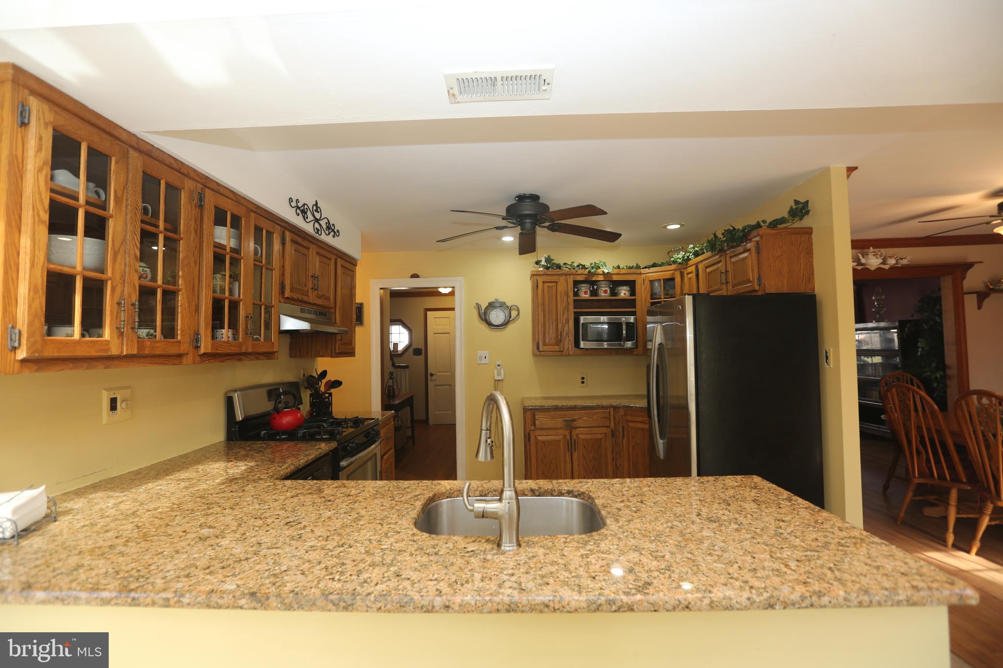 122 Hillside Road Stratford, NJ 08084 - Photo 14 of 29 Kitchen w/Newer Stainless Steel Sink and Faucet