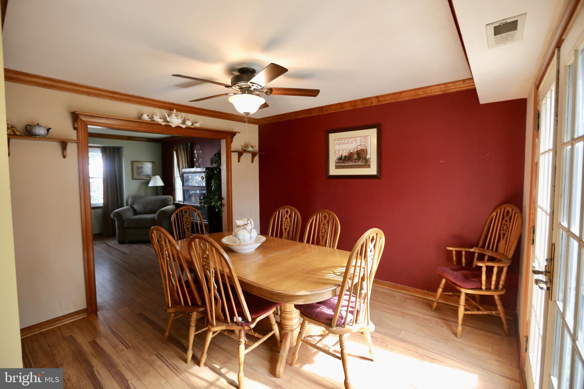 122 Hillside Road Stratford, NJ 08084 - Photo 8 of 29 Formal Dining Room