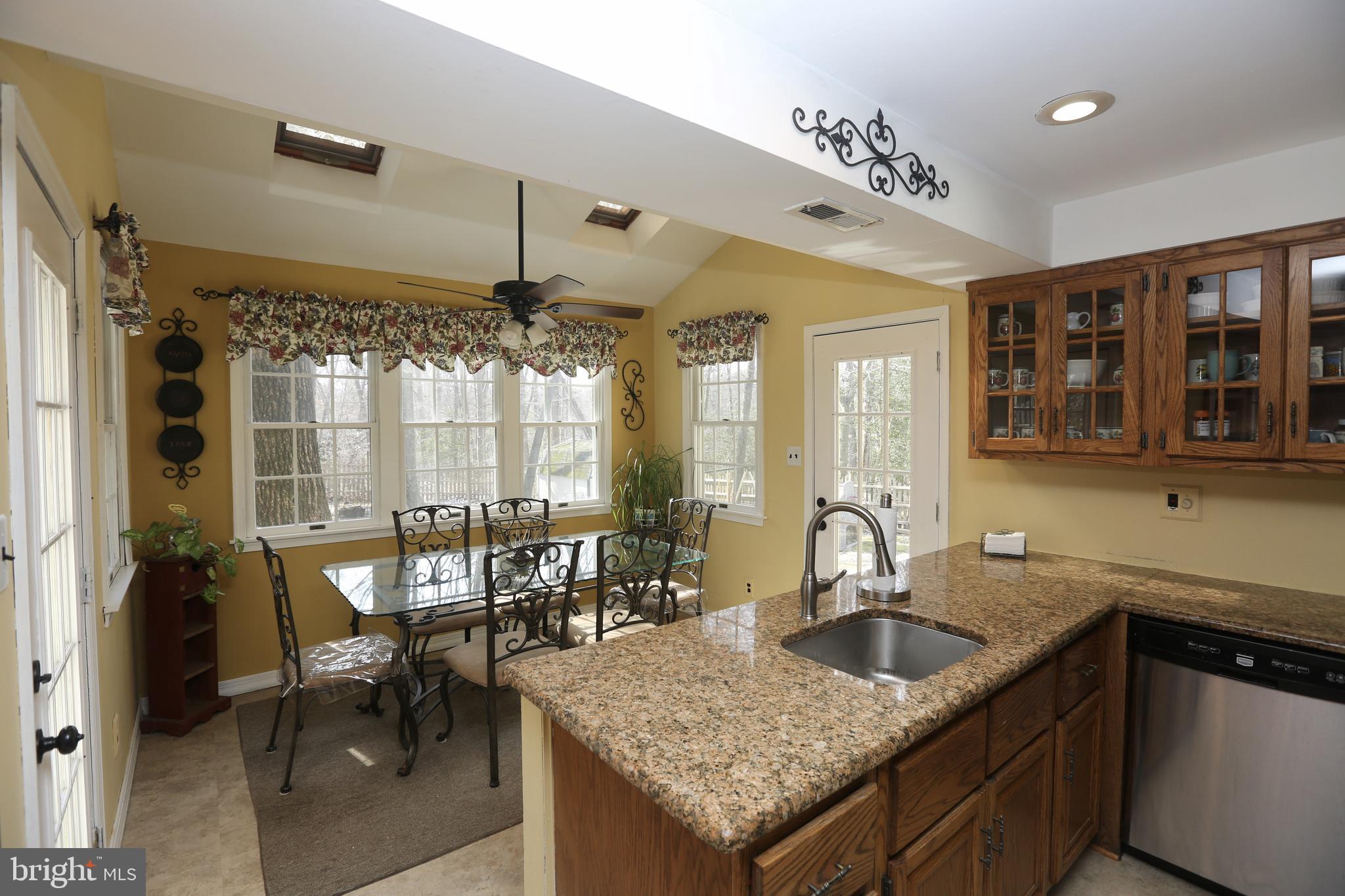 122 Hillside Road Stratford, NJ 08084 - Photo 10 of 29 Breakfast Area Addition