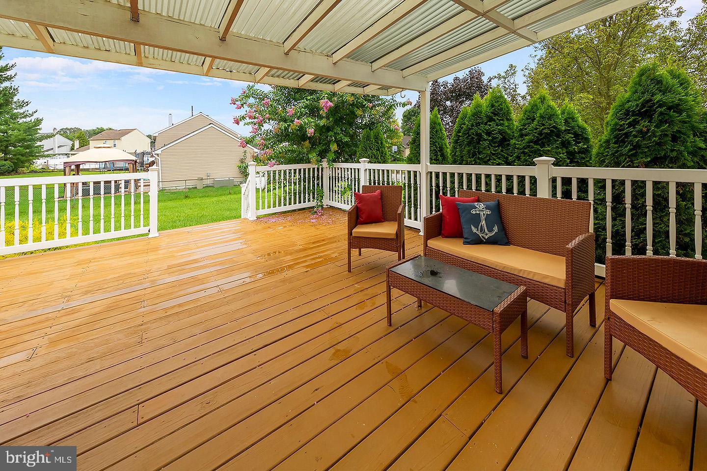 212 Lomond Road Williamstown, NJ 08094 - Photo 12 of 21 Back deck