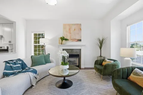 $1,175,000 | 418 East Evelyn Avenue, Unit 202, Sunnyvale, CA 94086