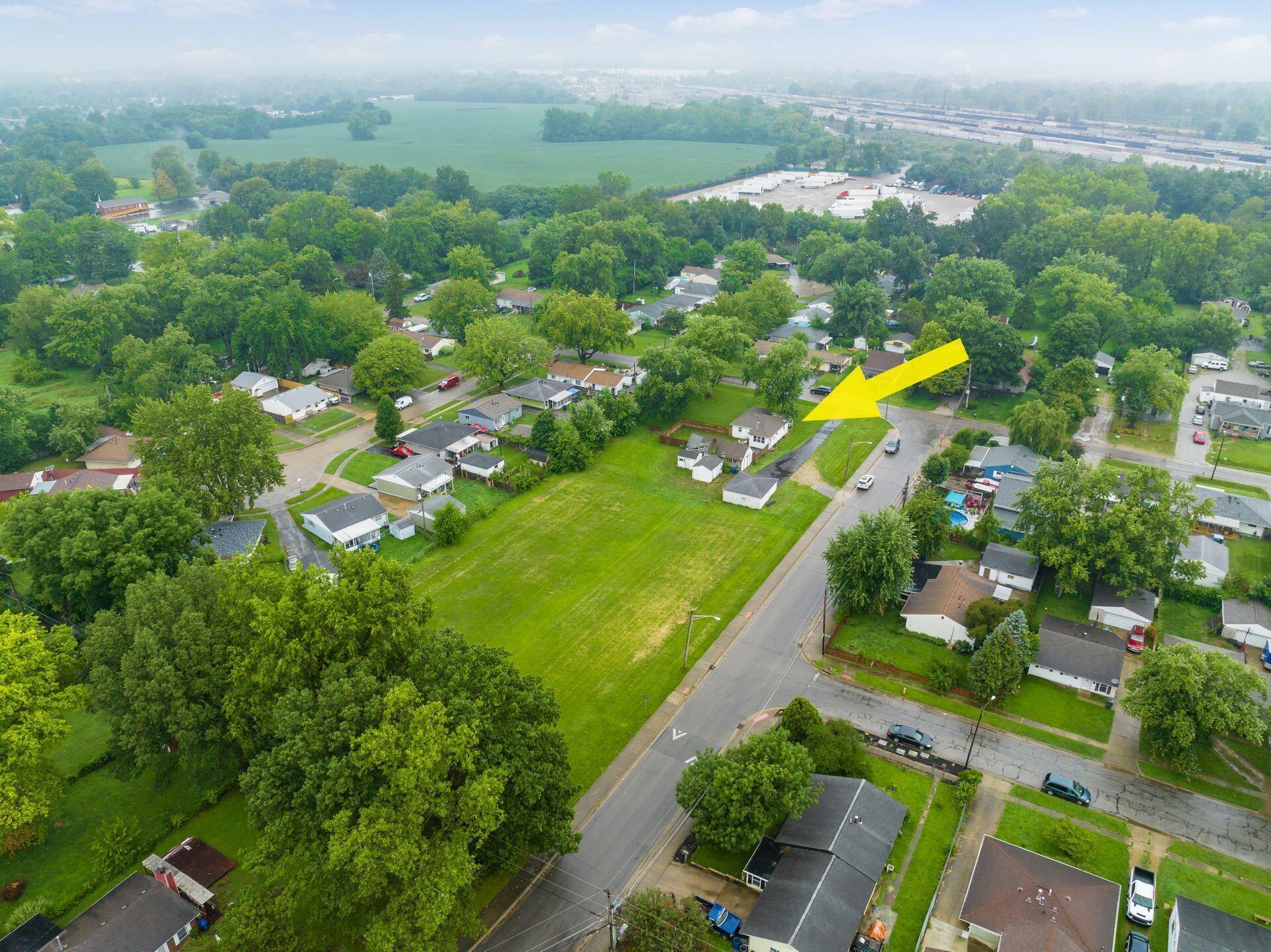 783 Hilock Road Columbus, OH 43207 - Photo 29 of 45 Huge lot