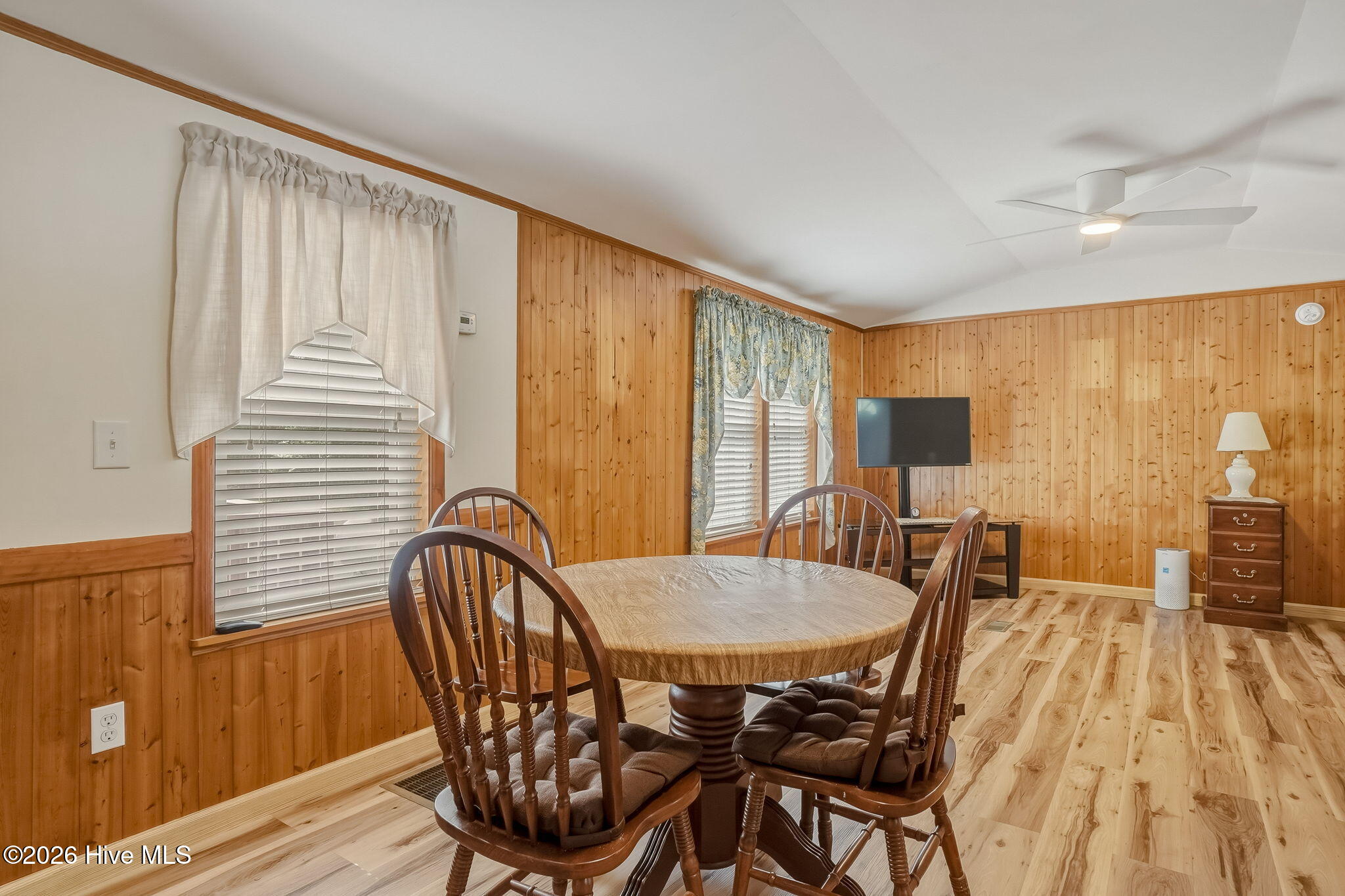 755 Crow Hill Road Beaufort, NC 28516 - Photo 13 of 44 12-web-or-mls-chadwick-visuals-755-crow-