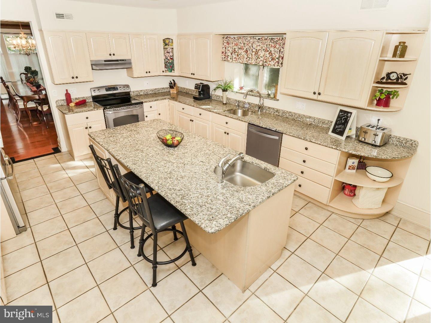1366 Old Ford Road Huntingdon Valley, PA 19006 - Photo 3 of 25 Kitchen