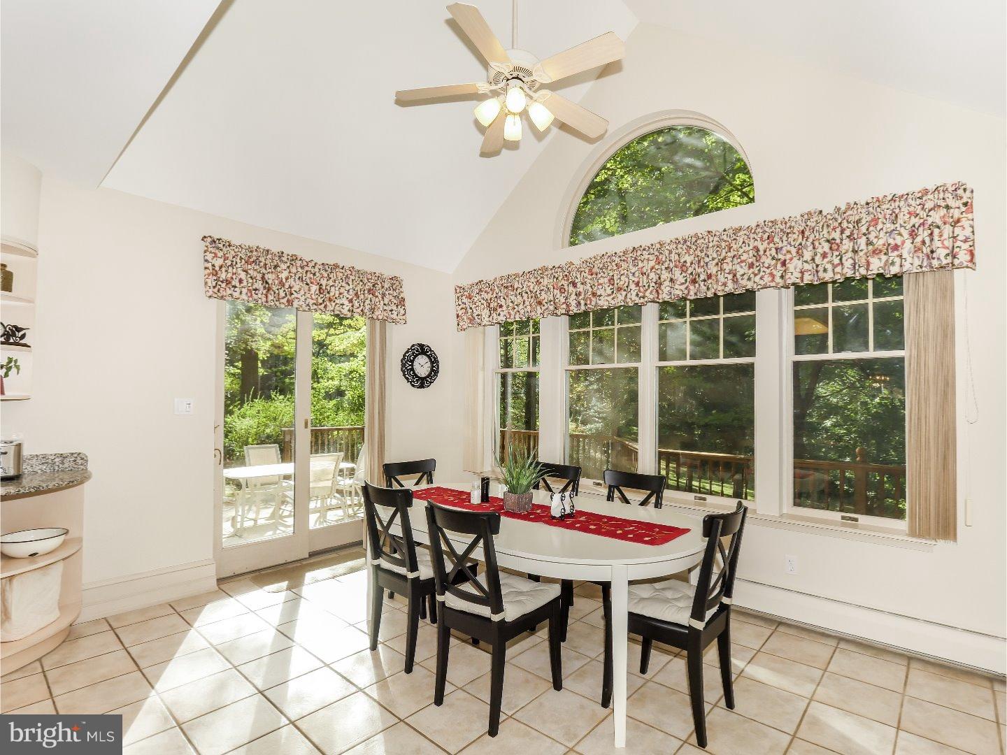 1366 Old Ford Road Huntingdon Valley, PA 19006 - Photo 6 of 25 Kitchen