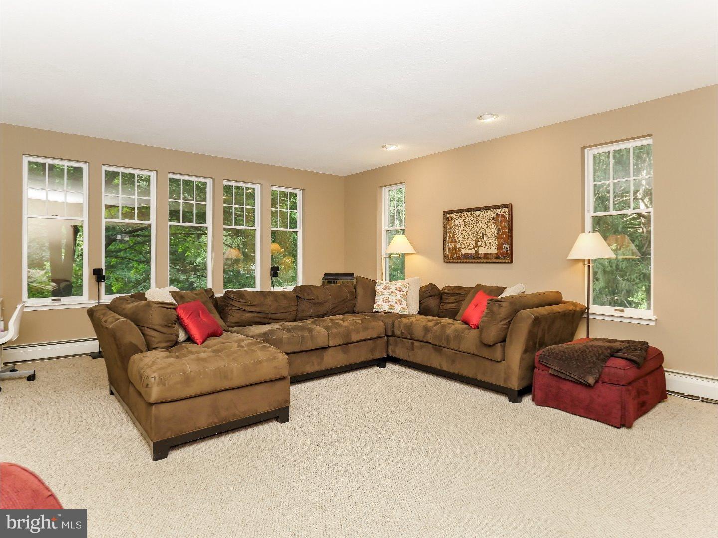 1366 Old Ford Road Huntingdon Valley, PA 19006 - Photo 10 of 25 Family Room