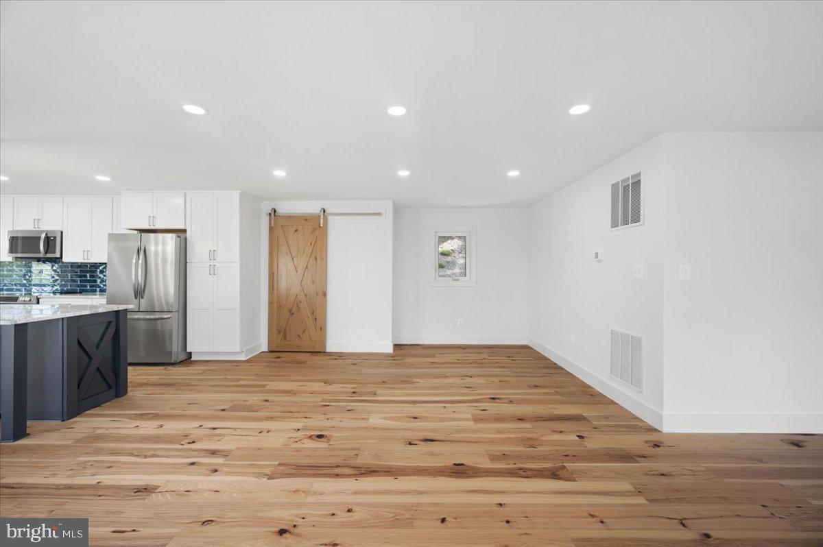 4117 Crow Rock Road Myersville, MD 21773 - Photo 20 of 97 Breakfast nook