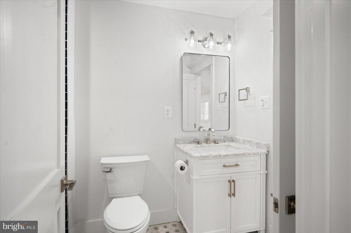 4117 Crow Rock Road Myersville, MD 21773 - Photo 25 of 97 Hall Bath