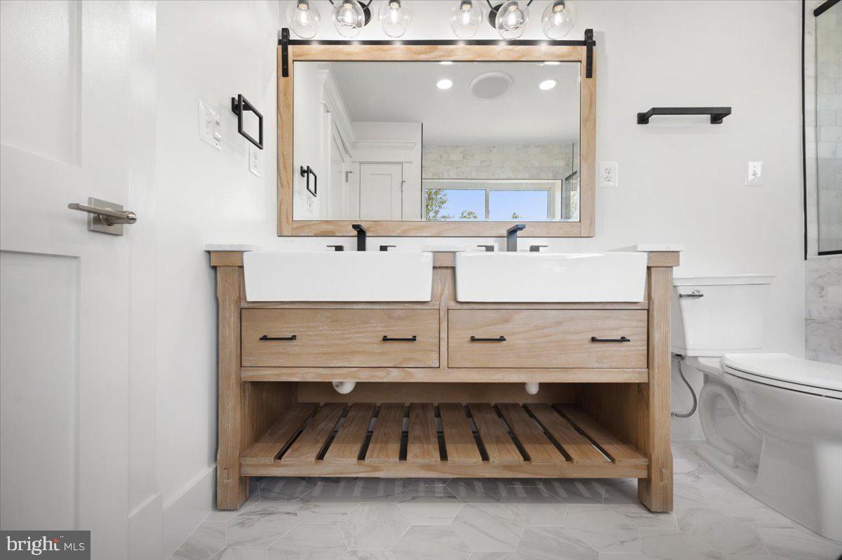 4117 Crow Rock Road Myersville, MD 21773 - Photo 34 of 97 Primary Bath