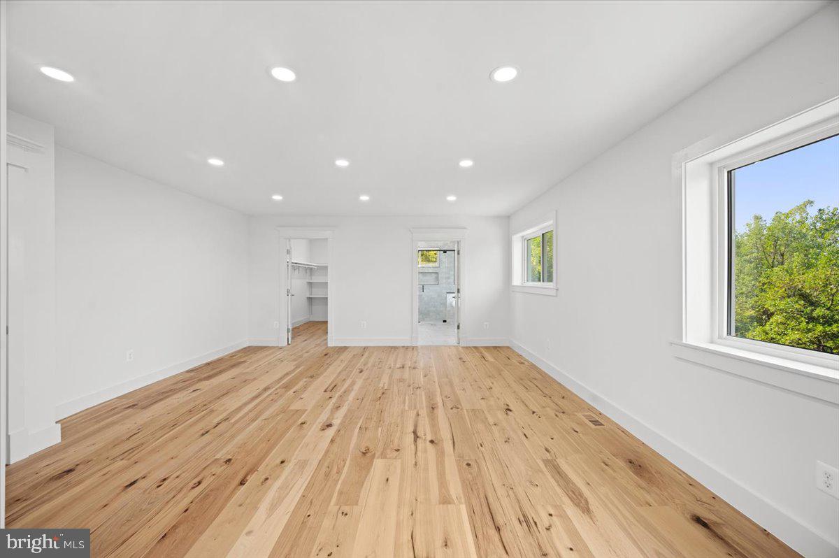 4117 Crow Rock Road Myersville, MD 21773 - Photo 40 of 97 Primary Bedroom