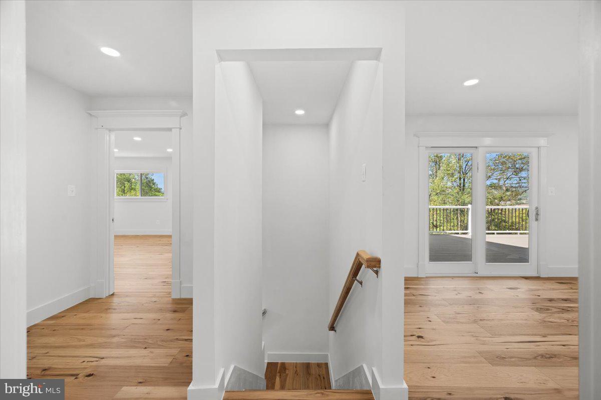 4117 Crow Rock Road Myersville, MD 21773 - Photo 44 of 97 Hall to Lower