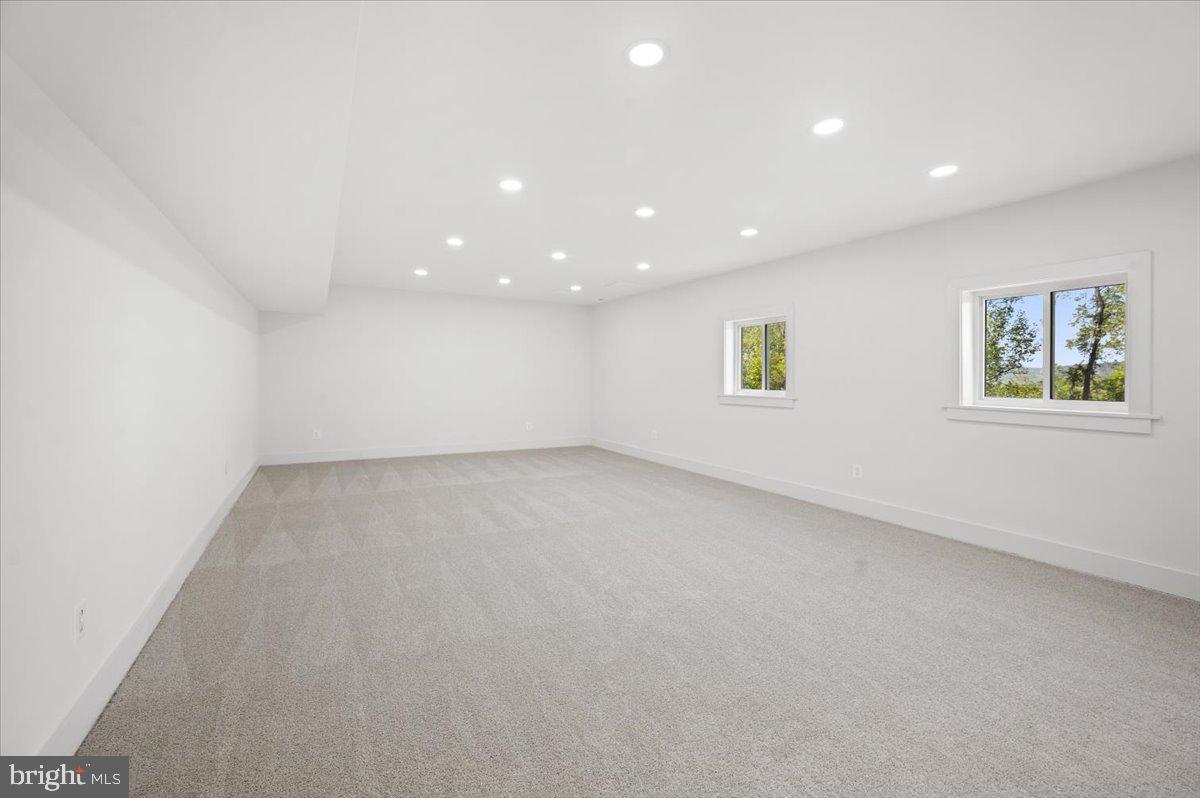4117 Crow Rock Road Myersville, MD 21773 - Photo 50 of 97 an empty room with a window