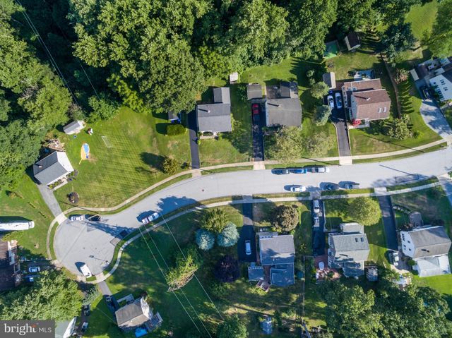 $390,000 | 430 Garden Lane, Aston, PA 19014