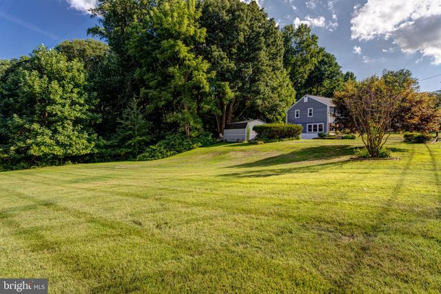 $390,000 | 430 Garden Lane, Aston, PA 19014