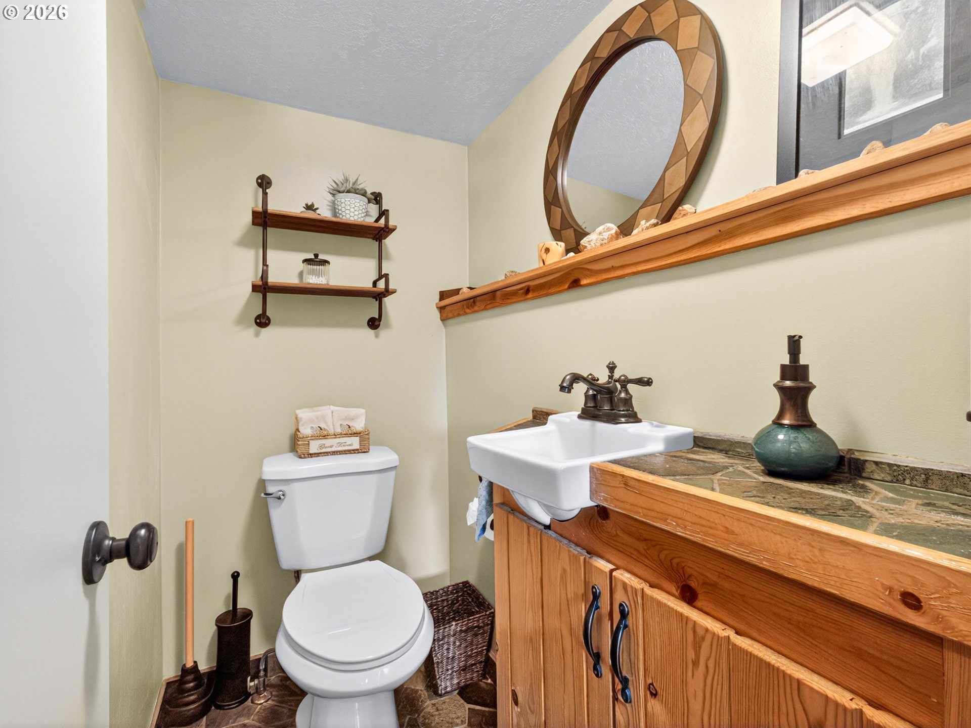 20556 South May Road Oregon City, OR 97045 - Photo 16 of 48 Bedroom, Owner's Suite