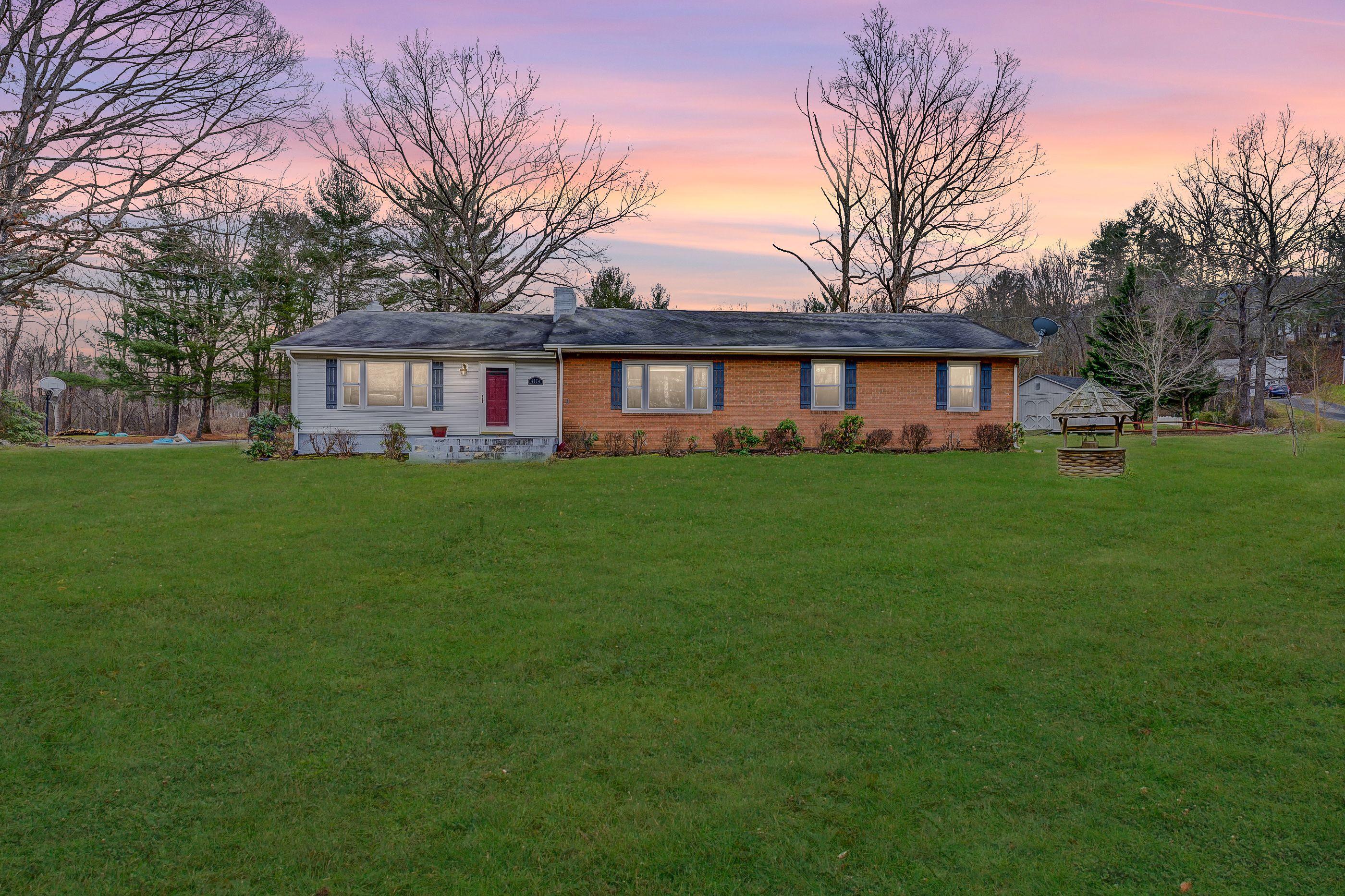 4074 Bradshaw Road Salem, VA 24153 - Photo 1 of 21 Dusk view