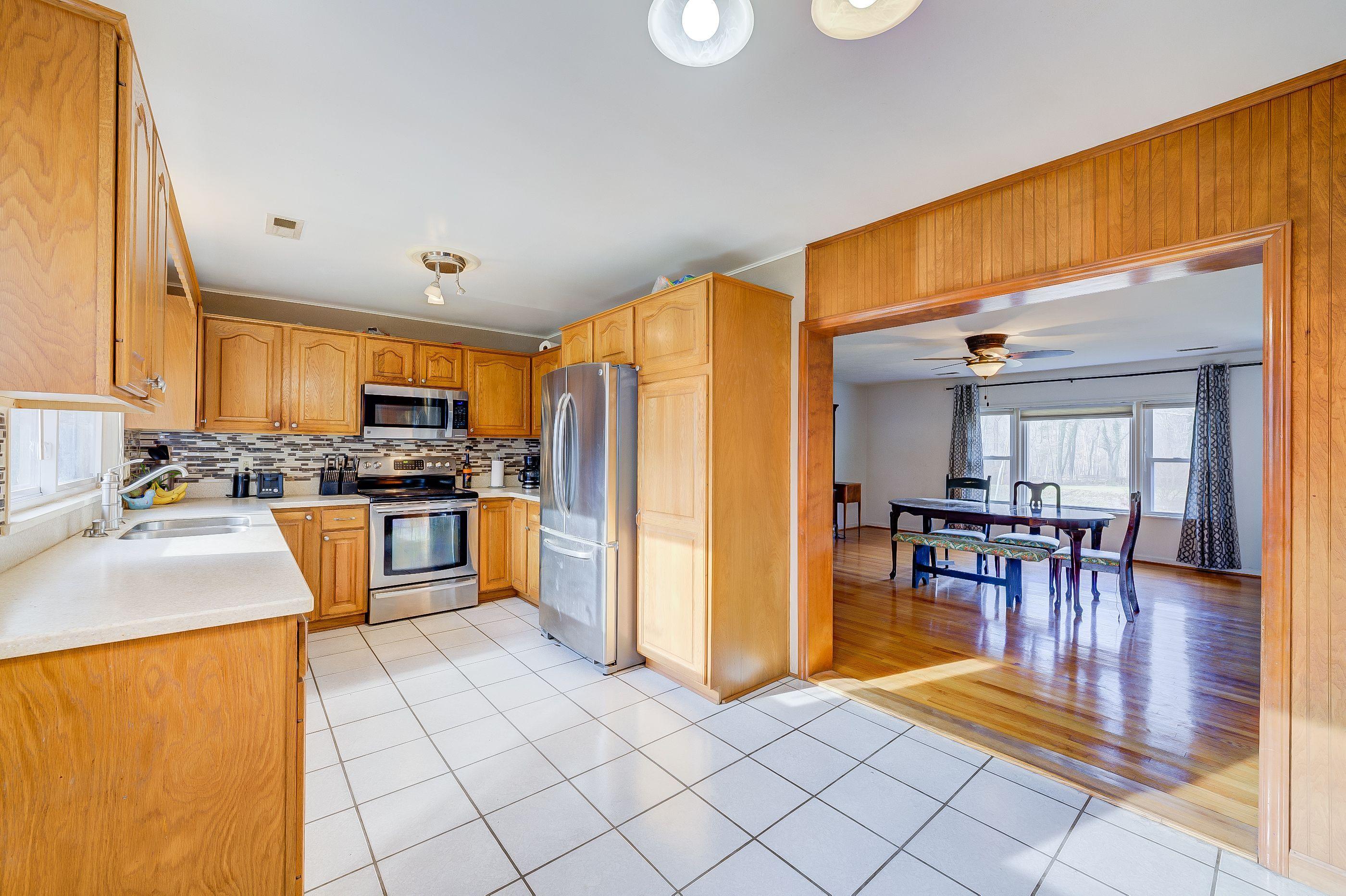 4074 Bradshaw Road Salem, VA 24153 - Photo 18 of 21 Mzm6jSDI