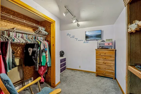 $275,000 | 1526 Manor Drive, Janesville, WI 53548