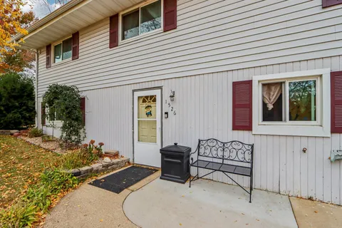$275,000 | 1526 Manor Drive, Janesville, WI 53548