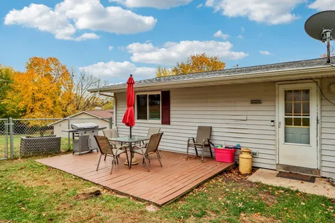 $275,000 | 1526 Manor Drive, Janesville, WI 53548