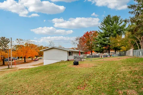 $275,000 | 1526 Manor Drive, Janesville, WI 53548