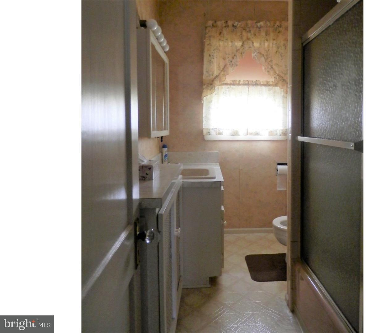 4 Grant Street Riverside, NJ 08075 - Photo 6 of 14 Bathroom
