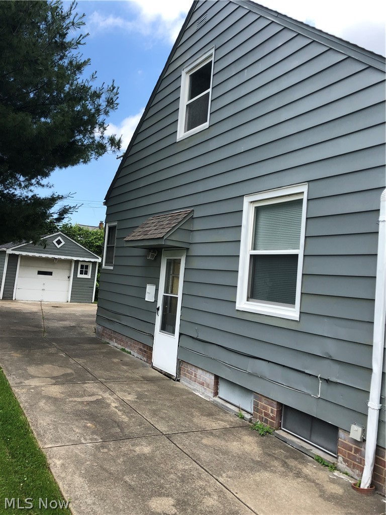 13209 Orme Road Cleveland, OH 44125 - Photo 3 of 8 Gallery Image 3