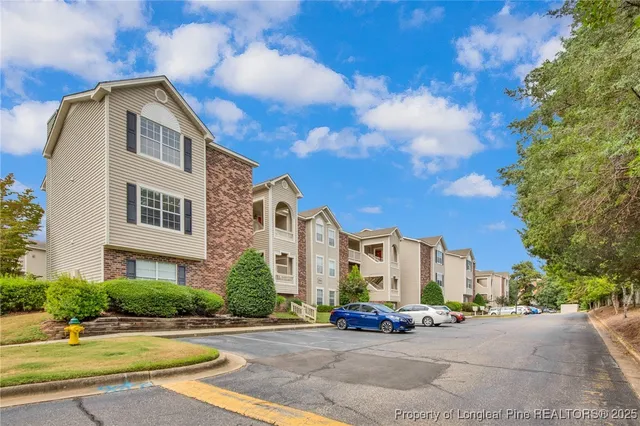 $134,900 | 2701 Preston Woods Lane, Unit 9, Fayetteville, NC 28304