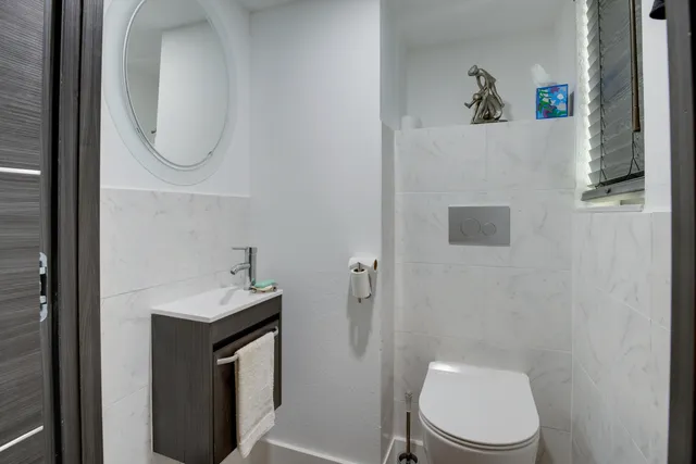 a living room filled with furniture