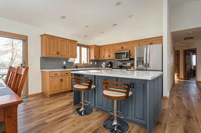 $460,000 | 903 Geneva Drive, Alexandria, MN 56308