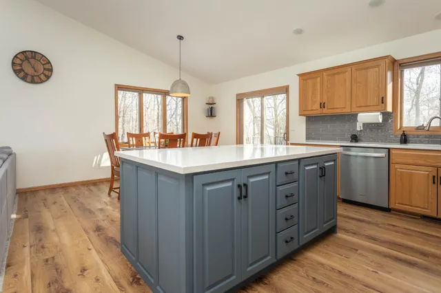 $460,000 | 903 Geneva Drive, Alexandria, MN 56308