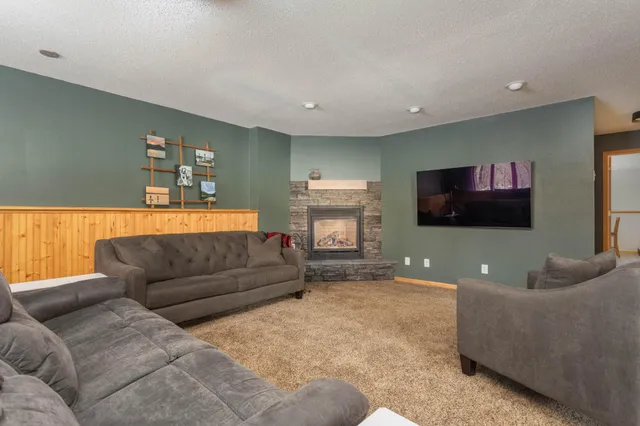 $460,000 | 903 Geneva Drive, Alexandria, MN 56308