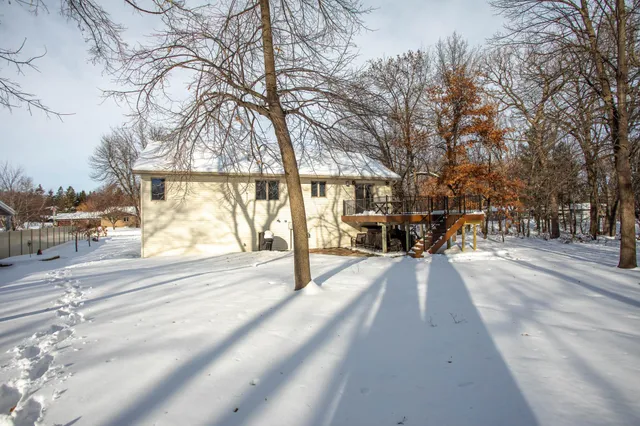 $460,000 | 903 Geneva Drive, Alexandria, MN 56308