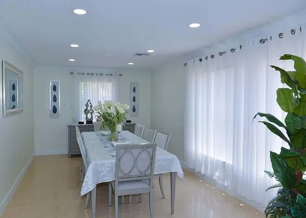 $3,800 | 6125 Northwest 40th Street, Coral Springs, FL 33067