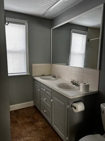 $2,600 | 131-133 Vernon Street, Unit 1, Norwood, MA 02062