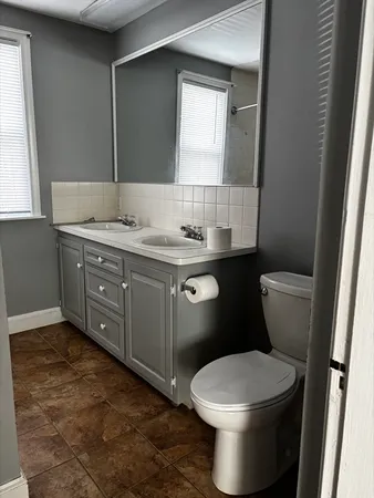 $2,600 | 131-133 Vernon Street, Unit 1, Norwood, MA 02062