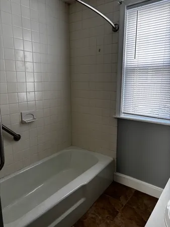 $2,600 | 131-133 Vernon Street, Unit 1, Norwood, MA 02062