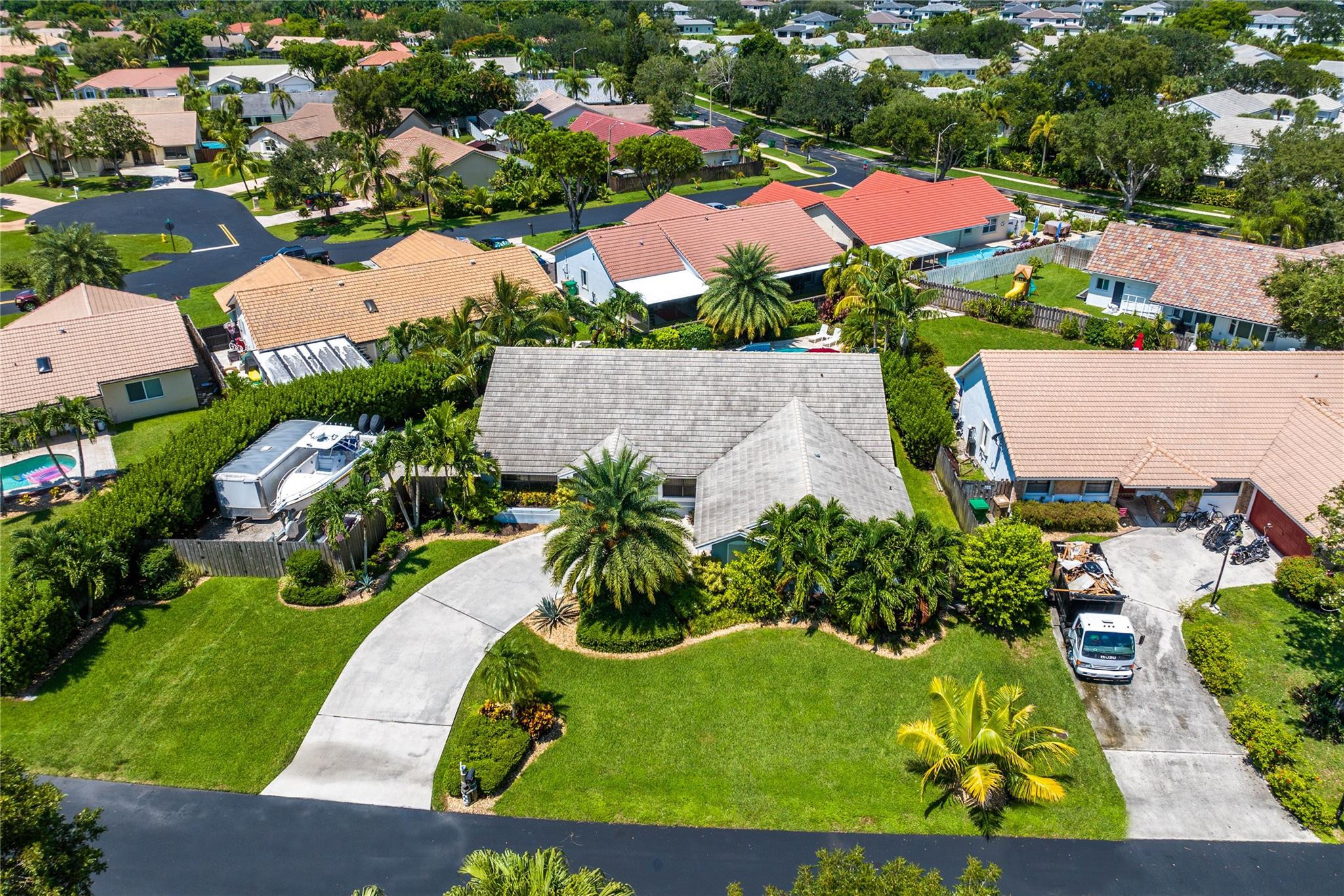 4841 East Roundtable Road Davie, FL 33331 - Photo 32 of 41 Photo 32