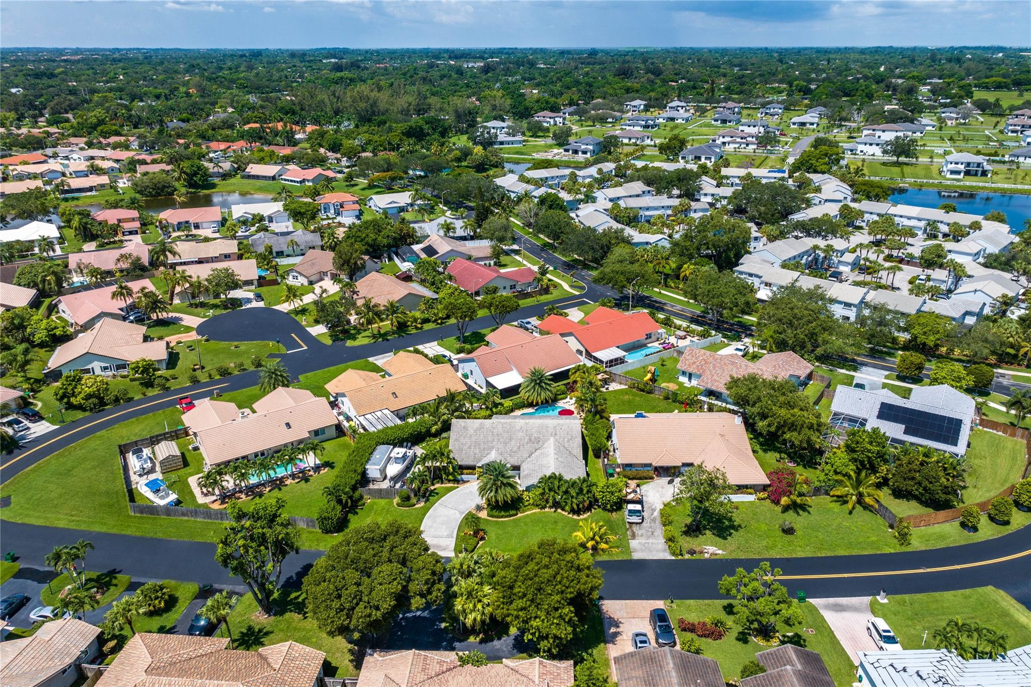 4841 East Roundtable Road Davie, FL 33331 - Photo 40 of 41 Photo 40
