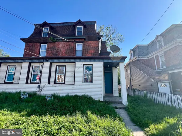$1,250 | 700 Pine Street, Unit 2F, Darby, PA 19023