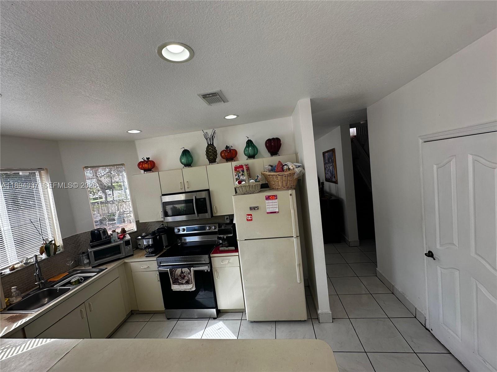 14404 Southwest 158th Court Miami, FL 33196 - Photo 6 of 14