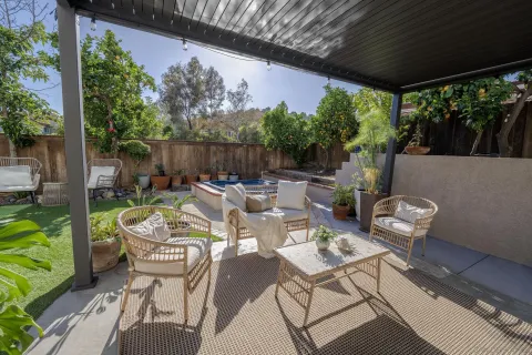 $989,000 | 11736 Avenida Anacapa, El Cajon, CA 92019