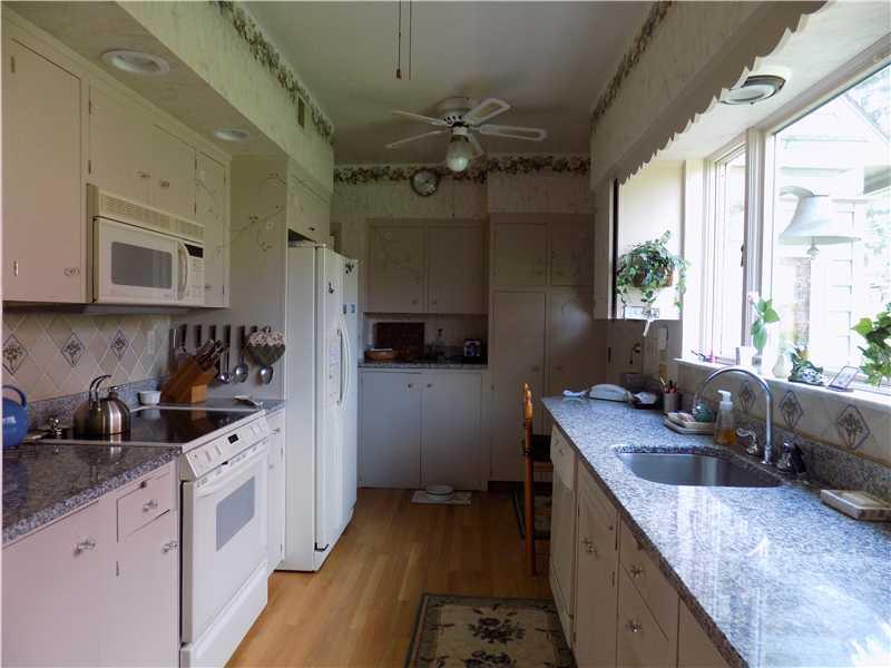 15 Penhurst Road Ben Avon Heights, PA 15202 - Photo 8 of 21 Gallery Image 8